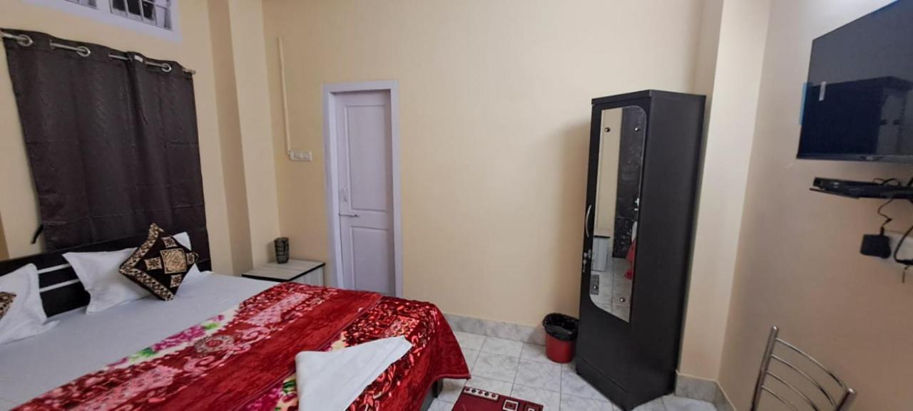 Green Vista Homestay Guwahati Esterno foto